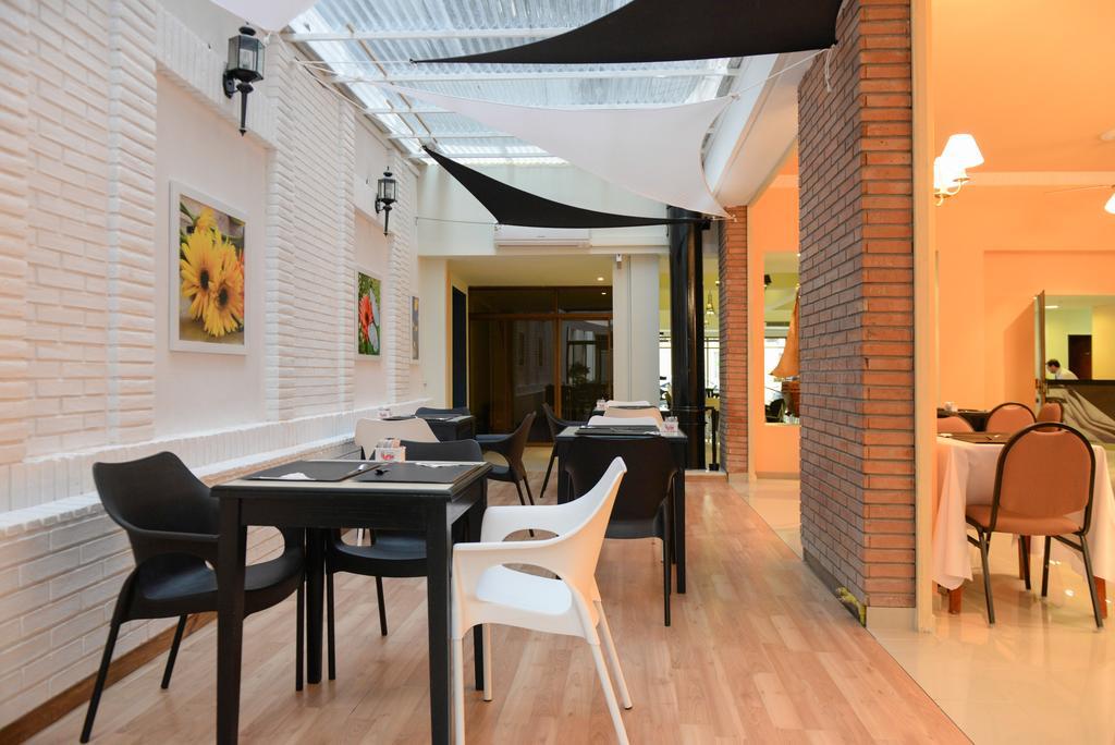 Santiago Hotel คอร์โดบา ภายนอก รูปภาพ