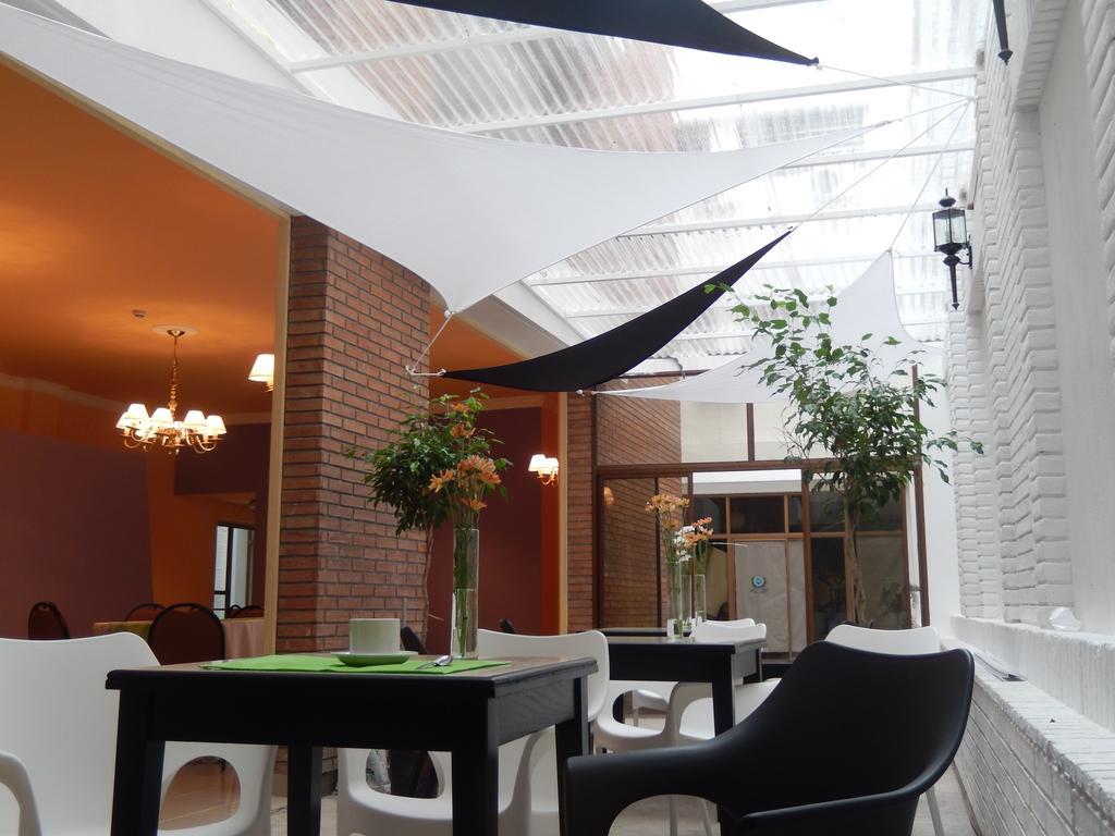 Santiago Hotel คอร์โดบา ภายนอก รูปภาพ